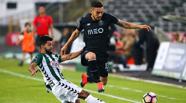 alex-telles_setubal_fcp_291016