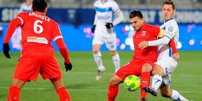 Nimes-Auxerre
